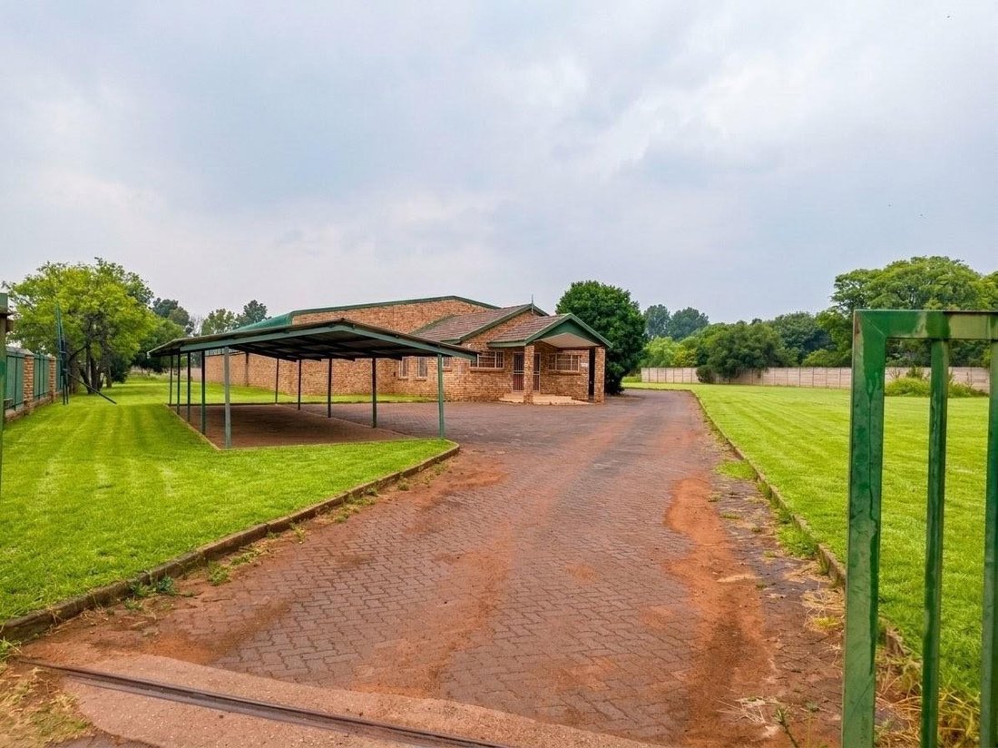 Land in Pretoria, Gauteng, South Africa 3 - 18862829
