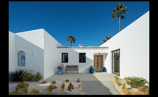 Villa in Guadalmina Alta, San Pedro de Alcantara, Spain 1