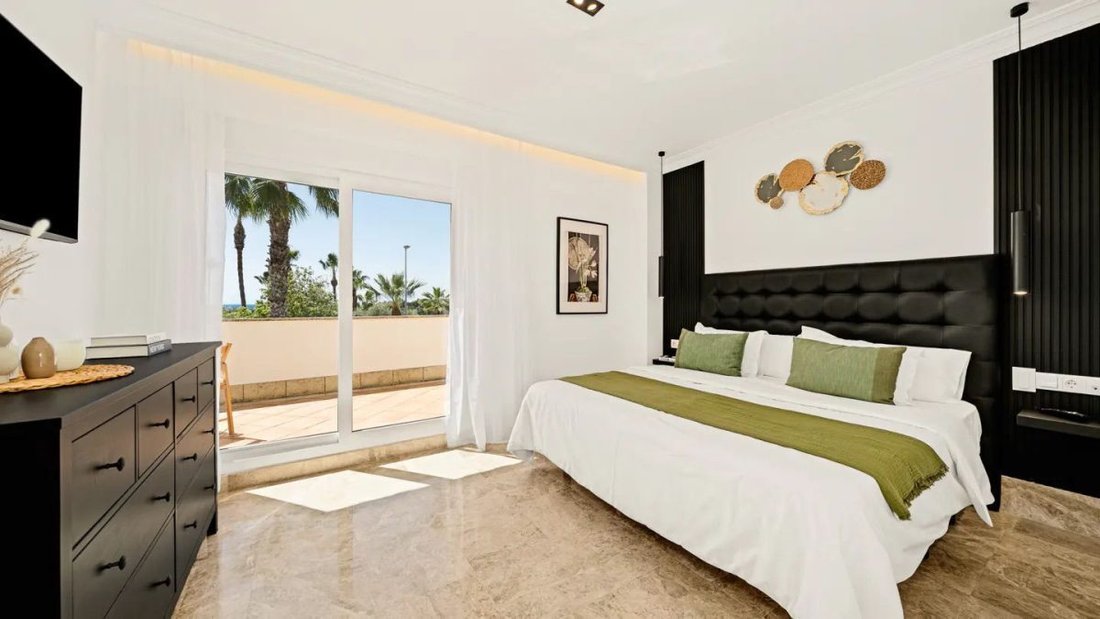 Villa in Marbella, Andalusia, Spain 4 - 18864915