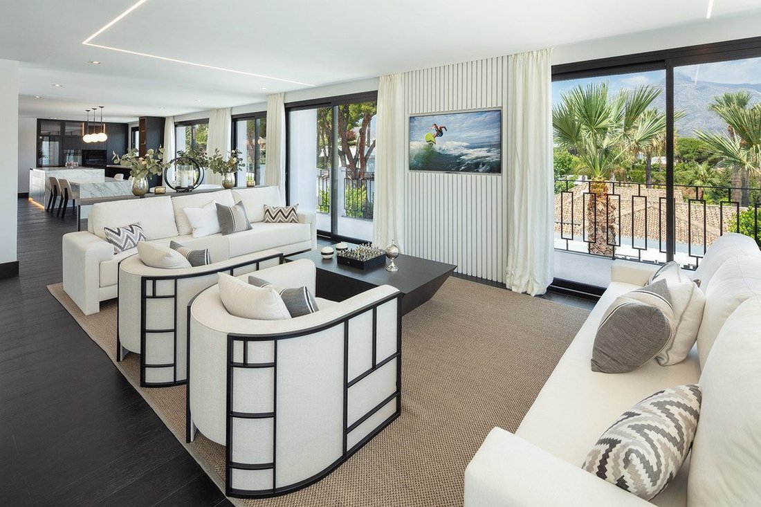 Villa in Puerto Banus, Marbella, Spain 1 - 18867674
