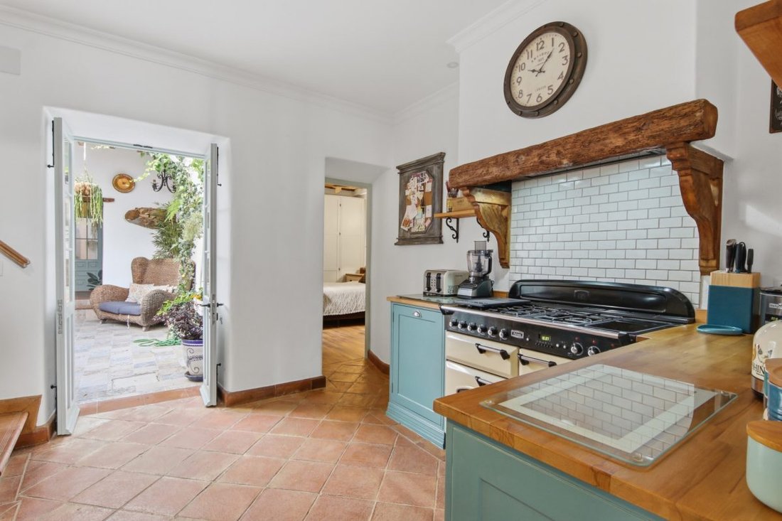 Townhouse in Estepona, Andalusia, Spain 2 - 18864332