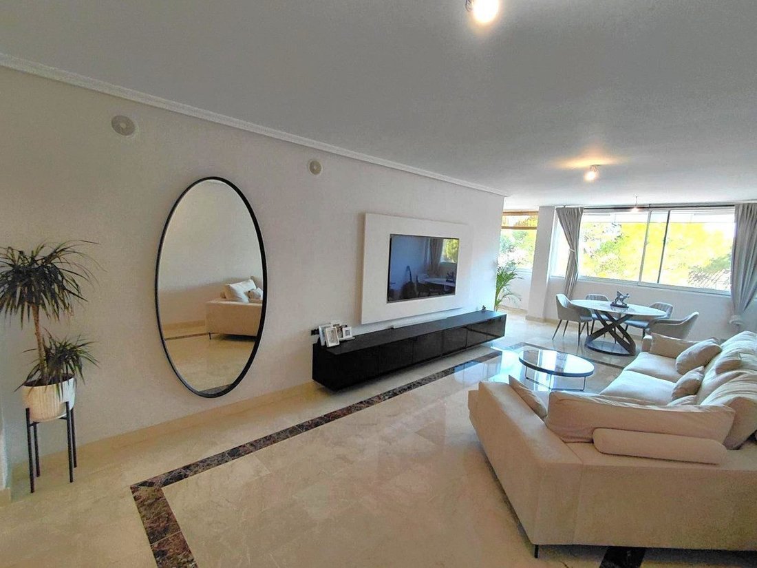 Apartamento en Nueva Andalucía, Marbella, España 2 - 18864759