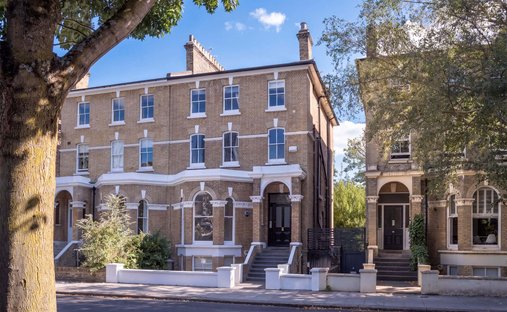 Apartment in Primrose Hill, Camden, England 1