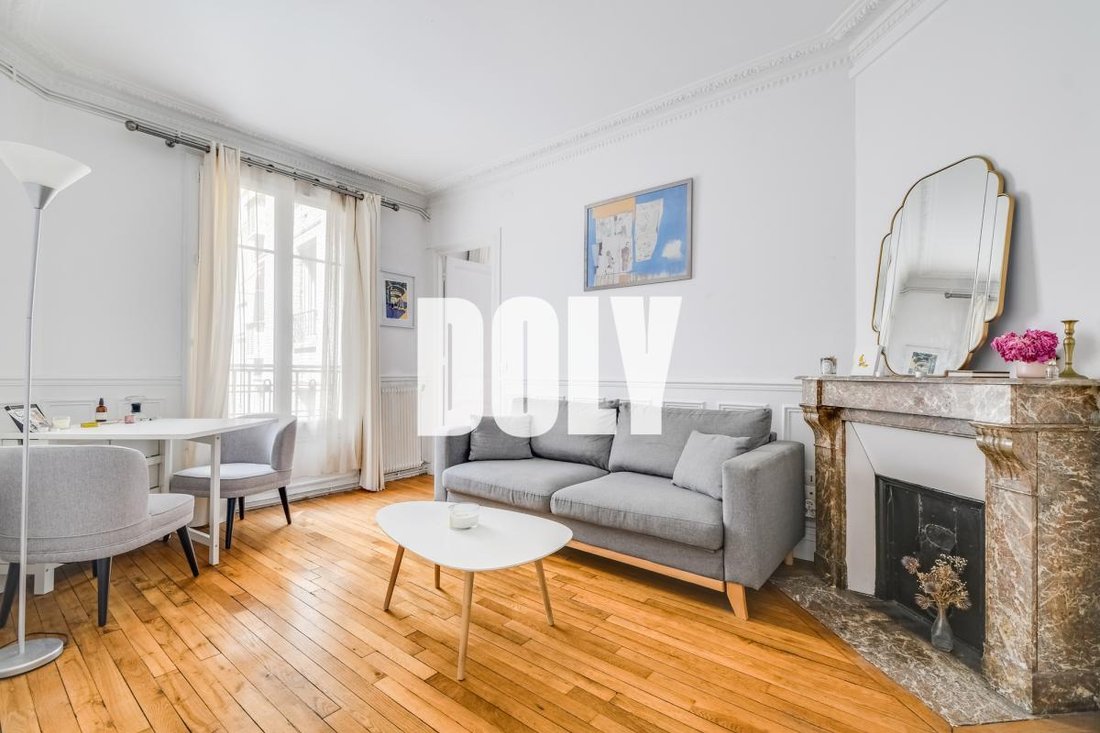 Apartment in Grandes Carrières-Clichy, Paris 18e Arrondissement, Paris 2 - 18863144