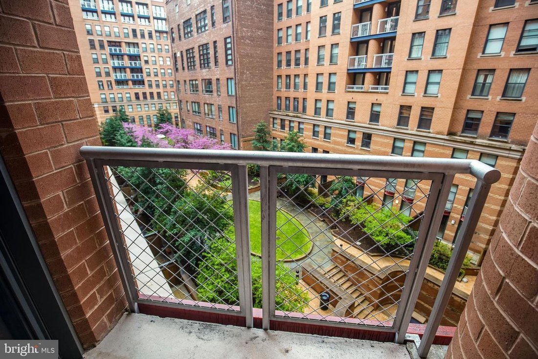 Condo in Washington, District of Columbia, United States 3 - 18704851