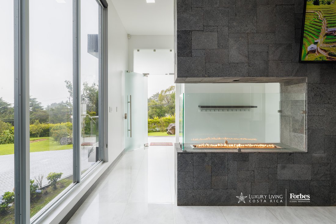 House in Montecito, Heredia Province, Costa Rica 5 - 18866934