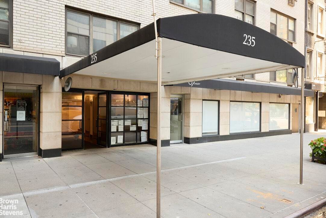 Co Op in New York, New York, United States 2 - 18866936