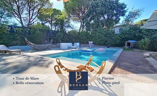 Villa in Exterieurs, Frejus, France 1