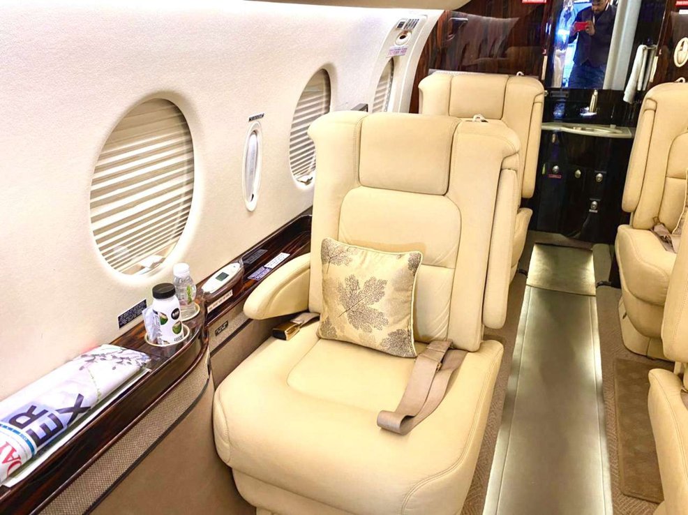 Light Jet in Ahmedabad, India 5 - 18868180