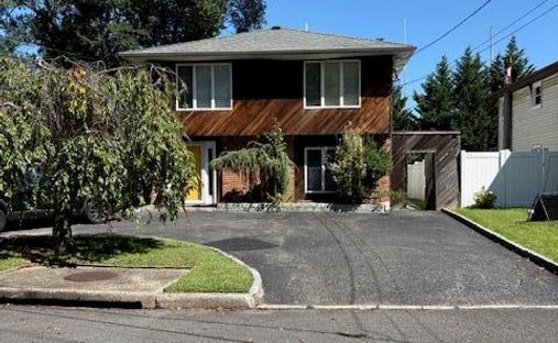 House in Northport, New York, United States 1