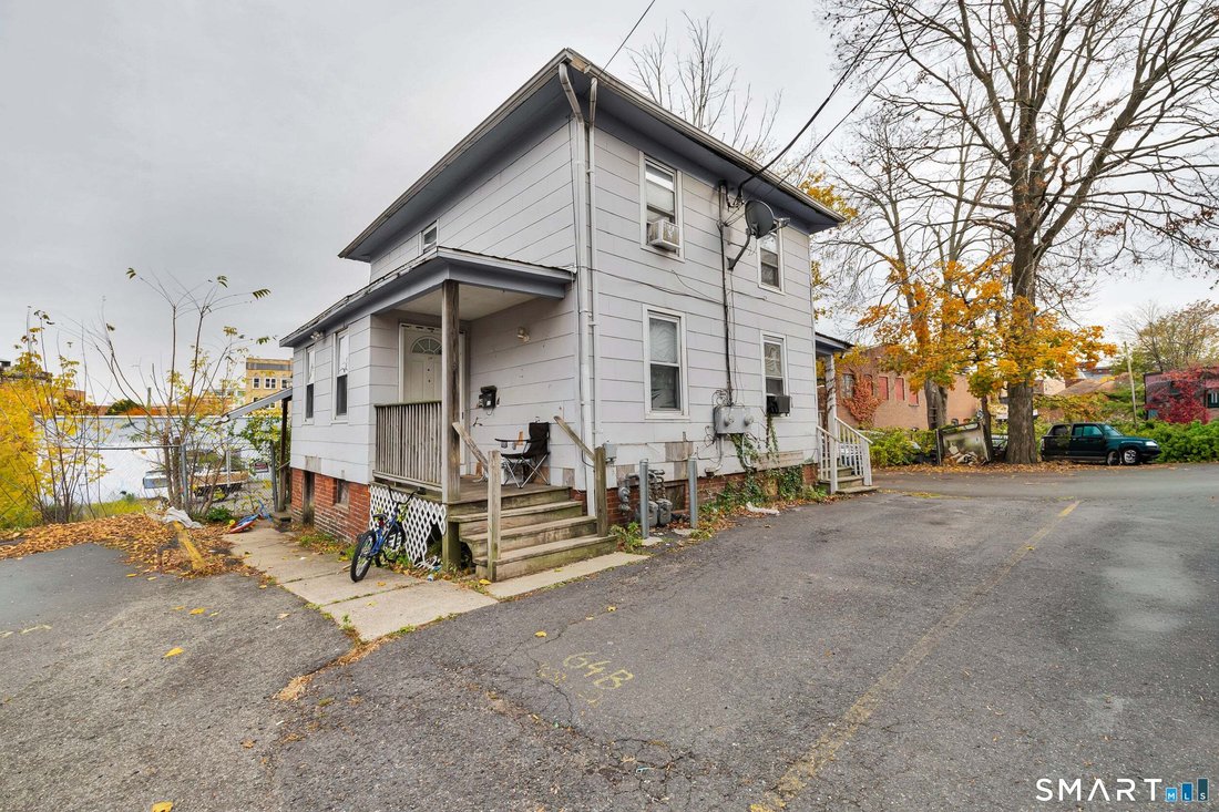 New Britain, Connecticut, United States 4 - 18866101