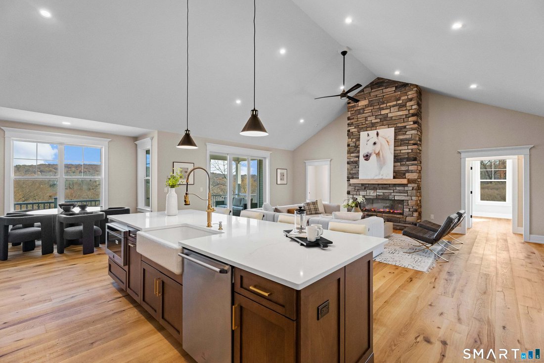 House in East Lyme, Connecticut, United States 5 - 18866103