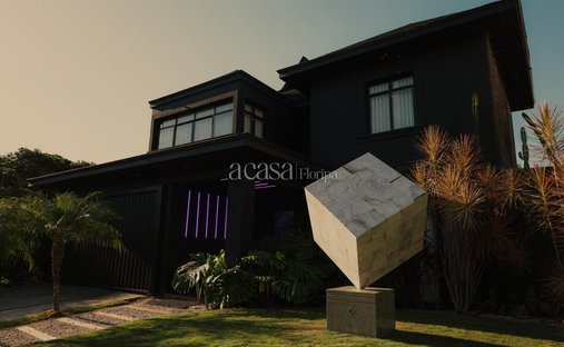 House in Florianópolis, State of Santa Catarina, Brazil 1