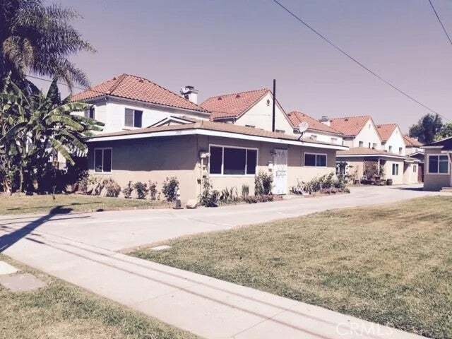 Altro a Bellflower, California, Stati Uniti 1 - 18866664
