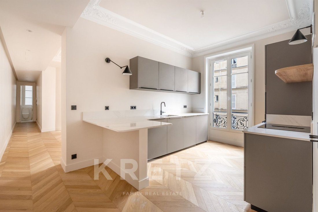 Wohnung in Hoche-Friedland, Paris 8e Arrondissement, Paris 4 - 18868105