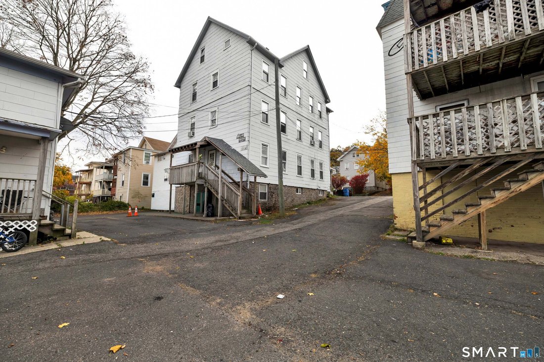 New Britain, Connecticut, United States 1 - 18866101