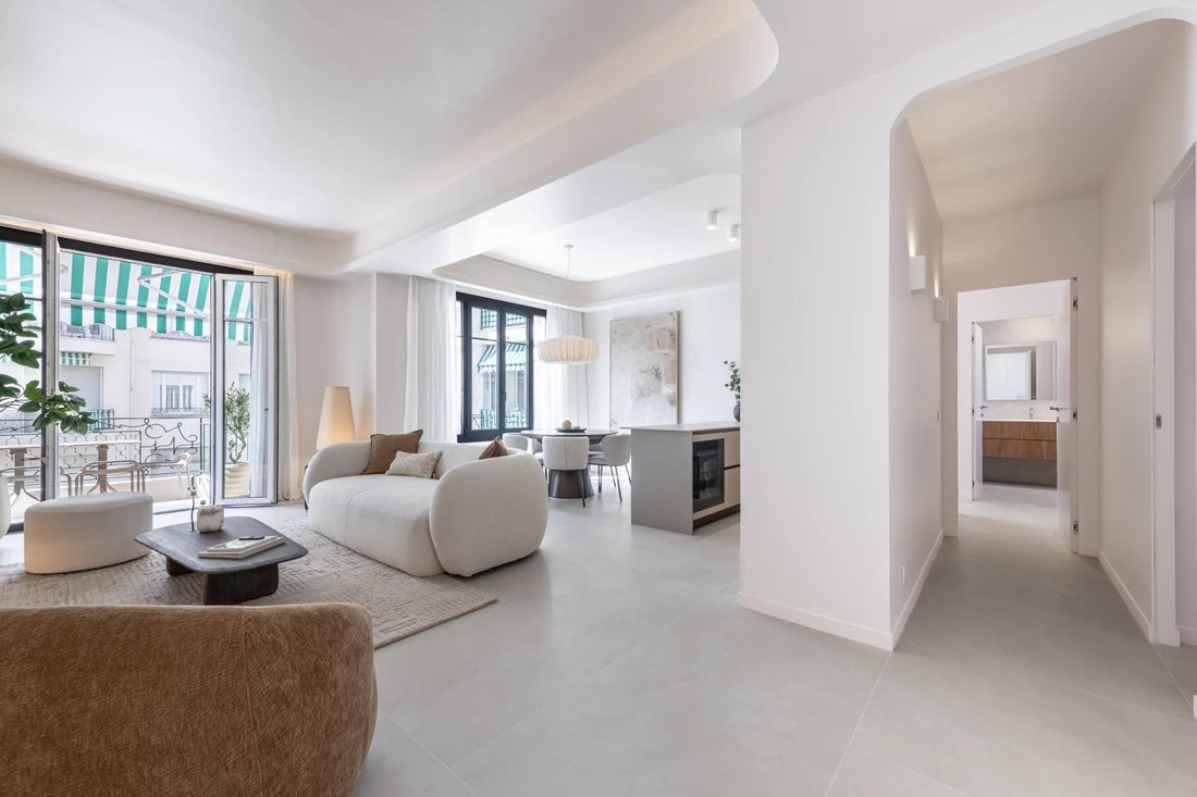 Wohnung in Nizza, Provence-Alpes-Côte d'Azur, Frankreich 1 - 18863593