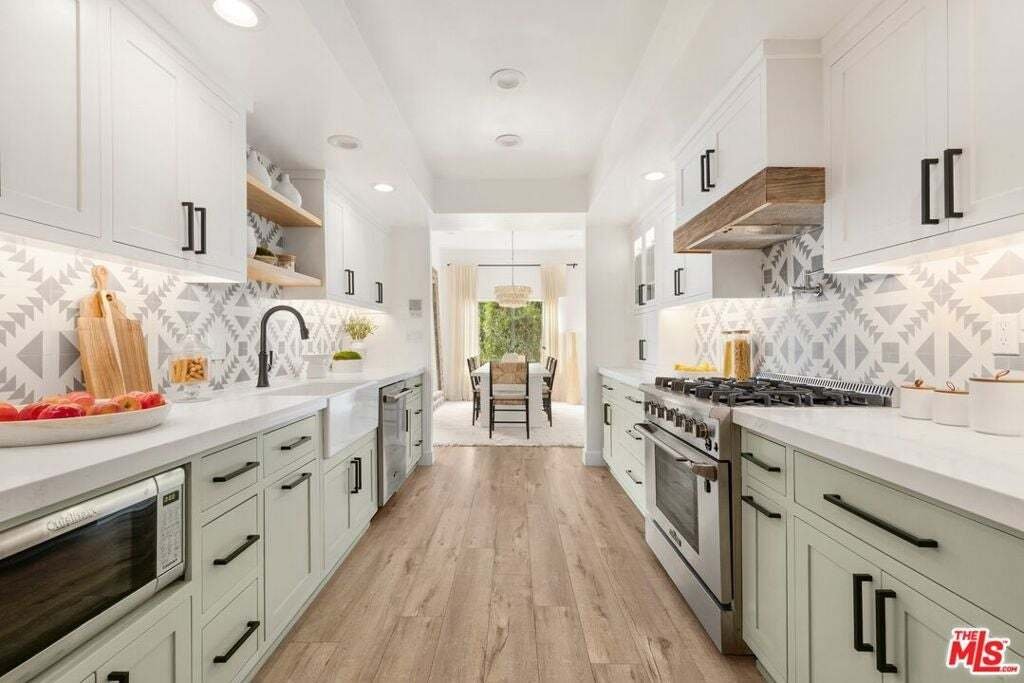 House in Los Angeles, California, United States 5 - 18866358