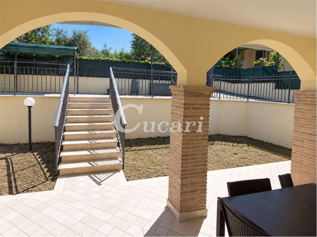 Villa in Frascati, Latium, Italien 4 - 18865933