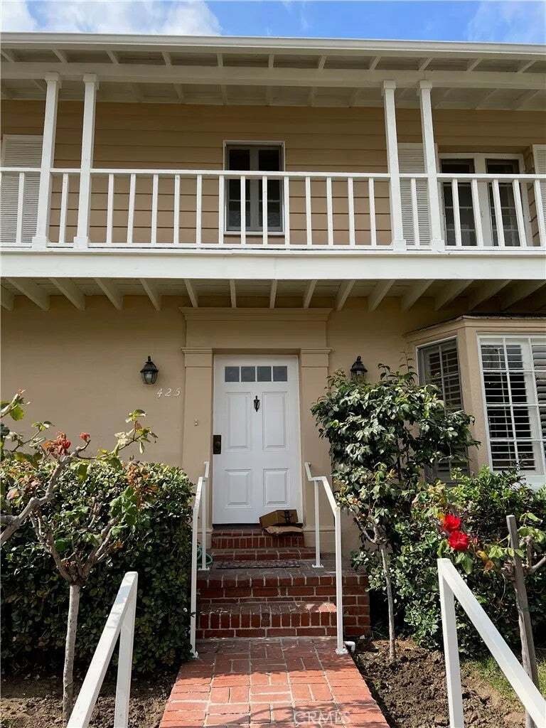 Beverly Hills, California, United States 5 - 18866673