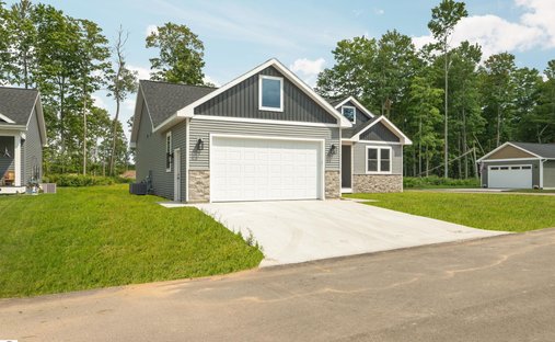 House in Grawn, Michigan, United States 1