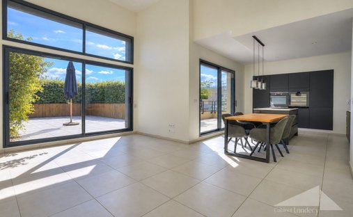 Appartamento a Ferney-Voltaire, Auvergne-Rodano-Alpi, Francia 1
