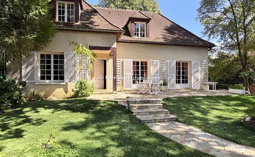 House in Chateau de Vaucresson, Vaucresson, France 1