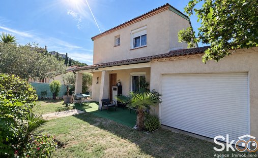 House in Village, Teyran, France 1