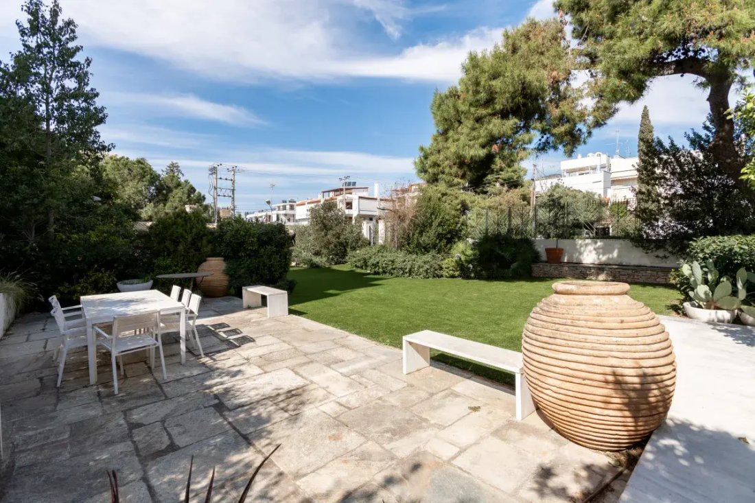 Haus in Glyfada, Attika, Griechenland 1 - 17750889