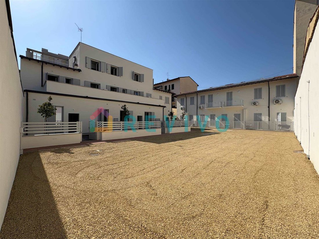 Townhouse in Castello, Florence, Italy 2 - 18031400