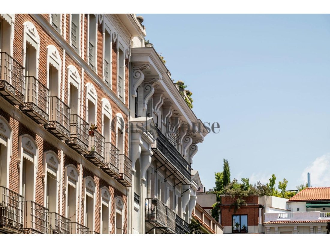 Apartment in Chamberi, Madrid, Spain 5 - 18867096