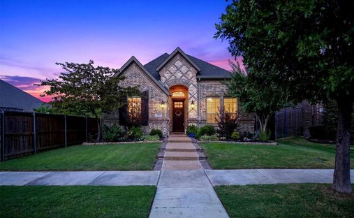 House in Arlington, Texas, United States 1