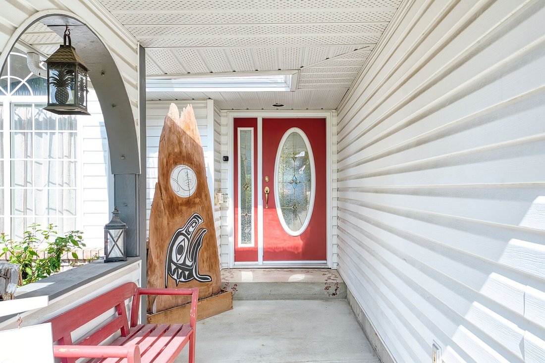 House in Sechelt, British Columbia, Canada 3 - 18864591