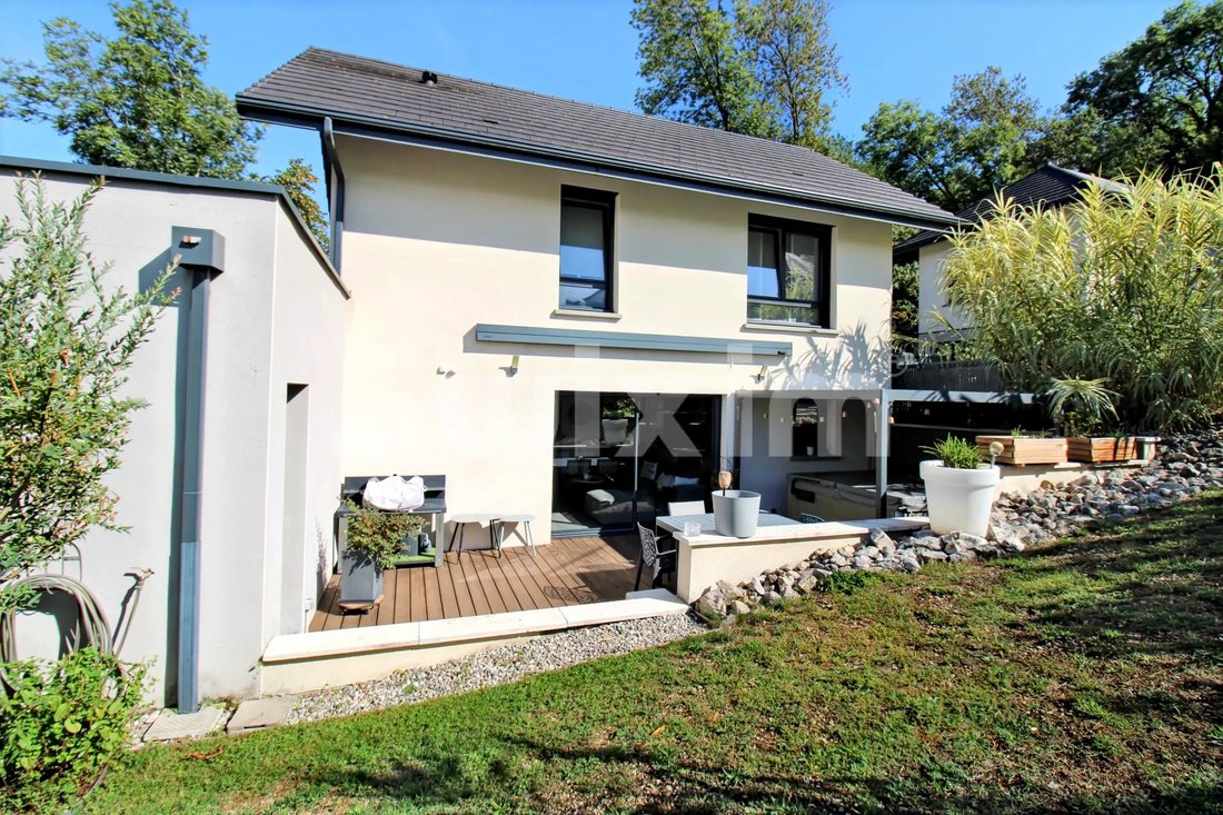 Haus in Drumettaz-Clarafond, Auvergne-Rhone-Alpen, Frankreich 2 - 18867013