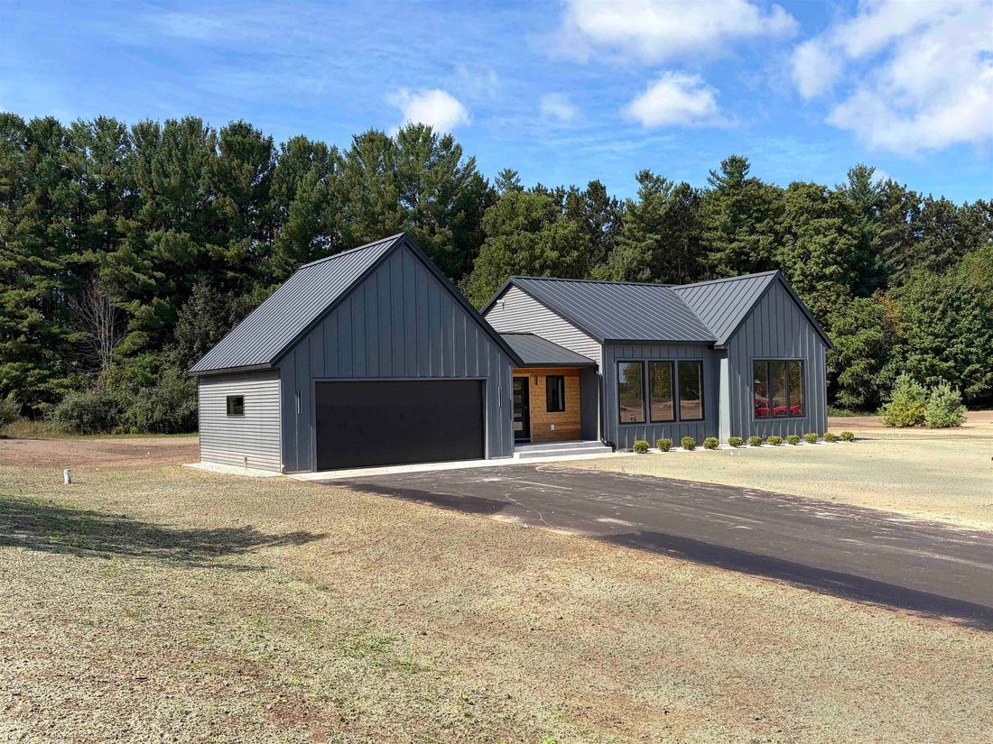 House in Traverse City, Michigan, United States 3 - 18308601