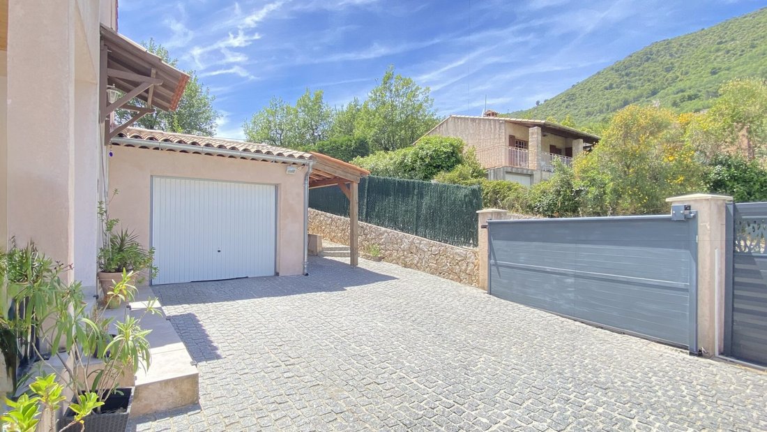Casa en Gattières, Provenza-Alpes-Costa Azul, Francia 4 - 18323814