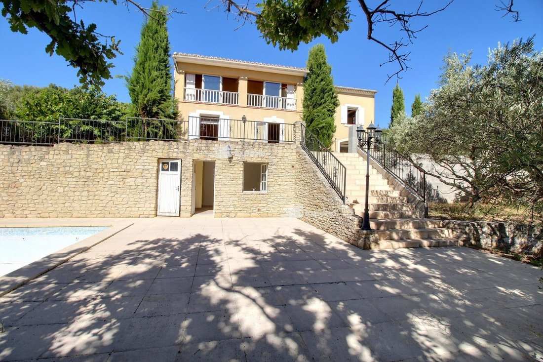Casa en Saint-Saturnin-lès-Apt, Provenza-Alpes-Costa Azul, Francia 2 - 18868559