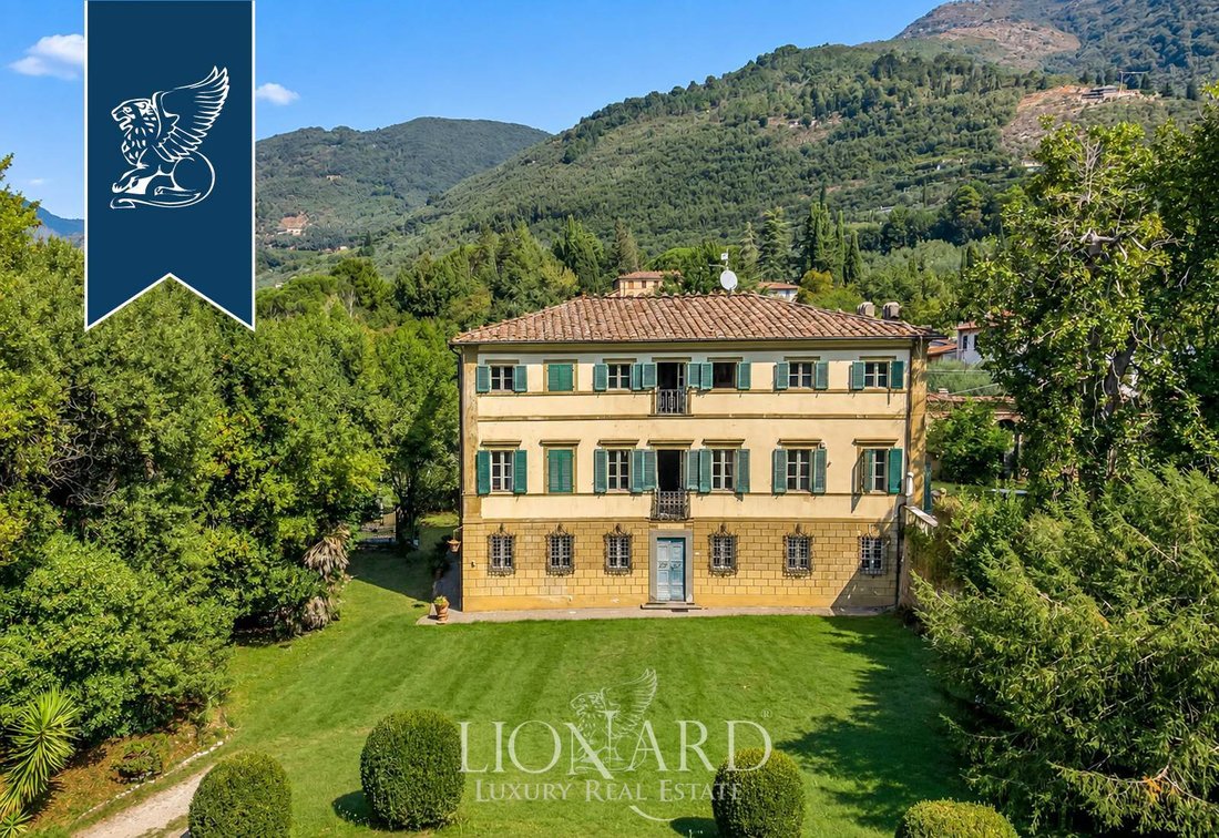 Villa in Camaiore, Tuscany, Italy 3 - 18867608