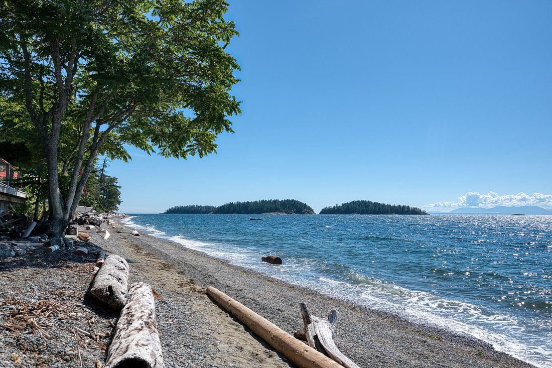 House in Sechelt, British Columbia, Canada 2 - 18864582