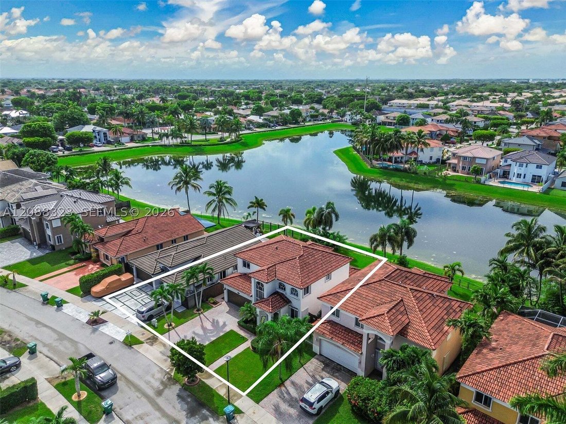 Casa en Miami, Florida, Estados Unidos 4 - 18866369