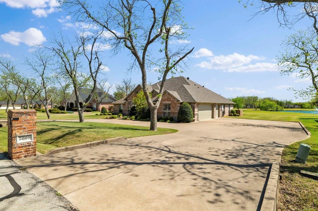 House in Granbury, Texas, United States 2 - 18866867