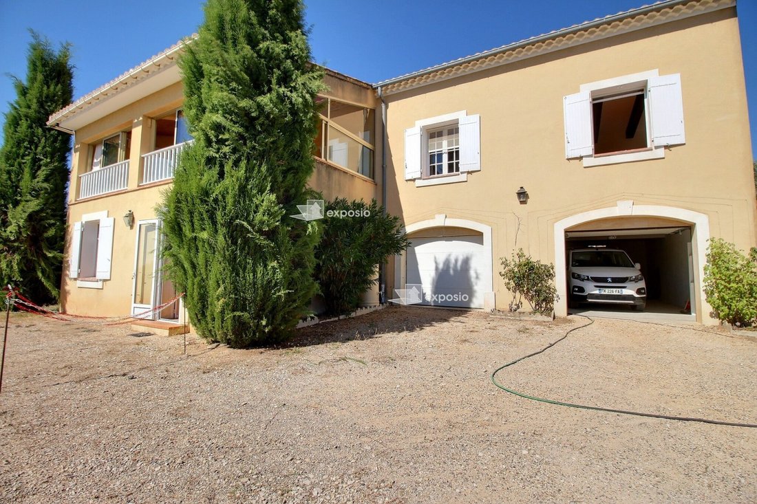Casa en Saint-Saturnin-lès-Apt, Provenza-Alpes-Costa Azul, Francia 1 - 18868559