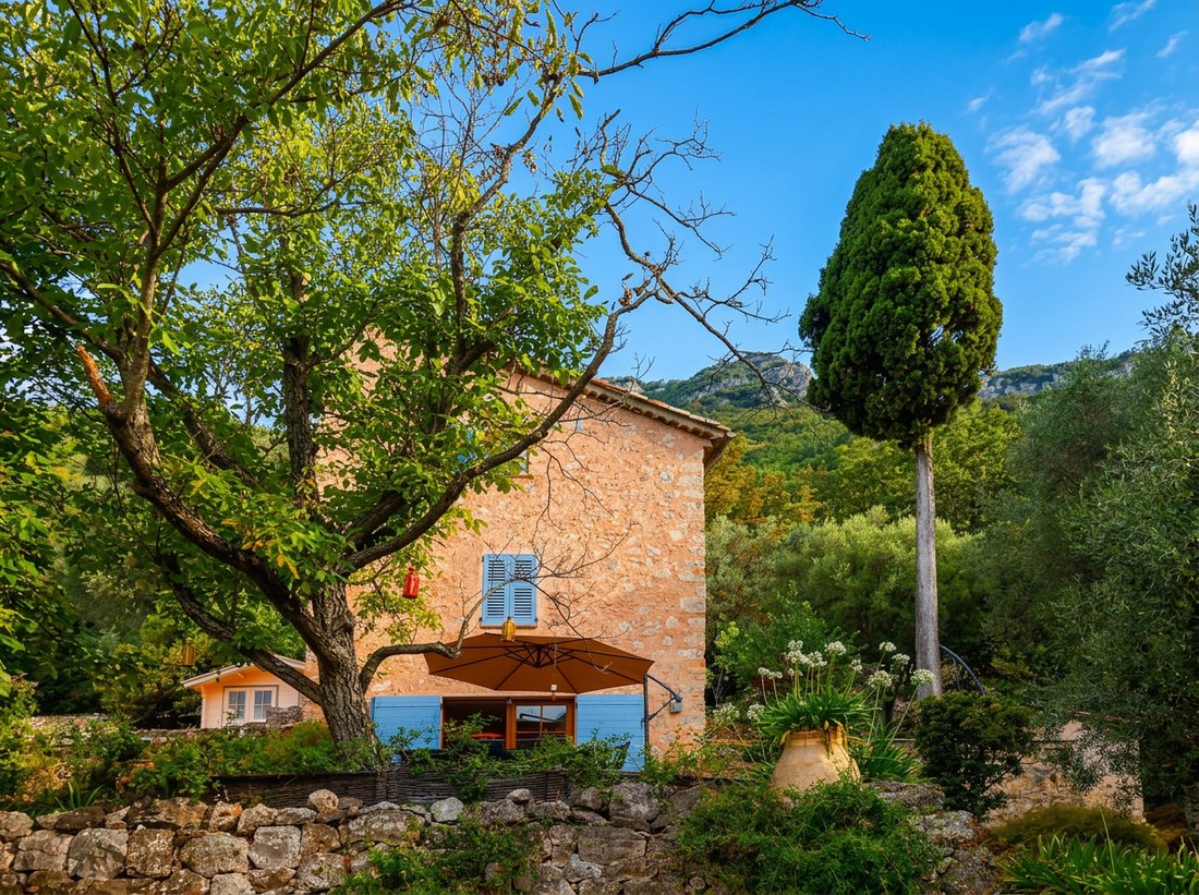 House in Gourdon, Provence-Alpes-Côte d'Azur, France 4 - 18867163