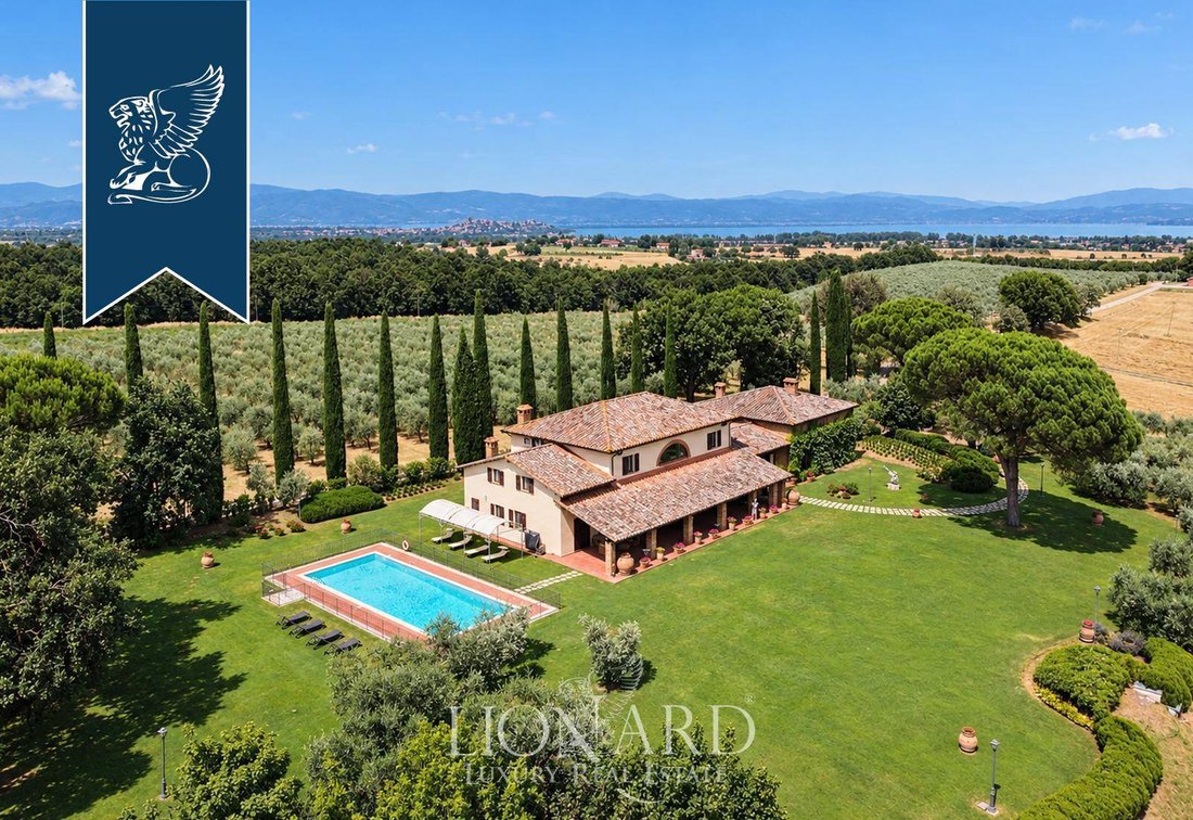 Villa in Castiglione del Lago, Umbria, Italy 1 - 18867600