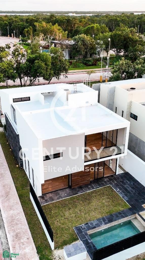 Townhouse in Lagos del Sol, Quintana Roo, Mexico 2 - 17232135