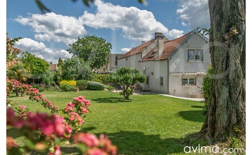 Maison à Crespières, Île-de-France, France 1