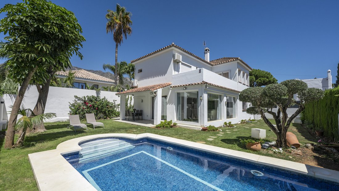 Villa in Marbella, Andalusia, Spain 1 - 18645913