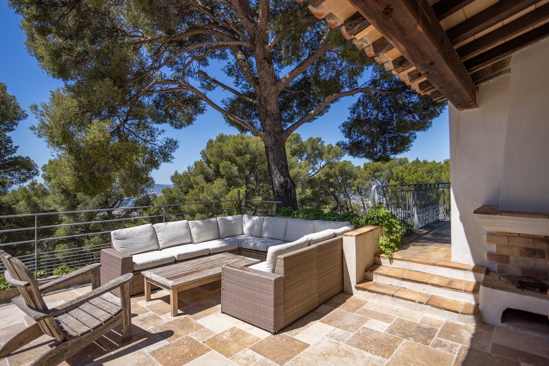 Villa in Le Faron-Fort-Rouge, Toulon, Frankreich 1 - 18863776