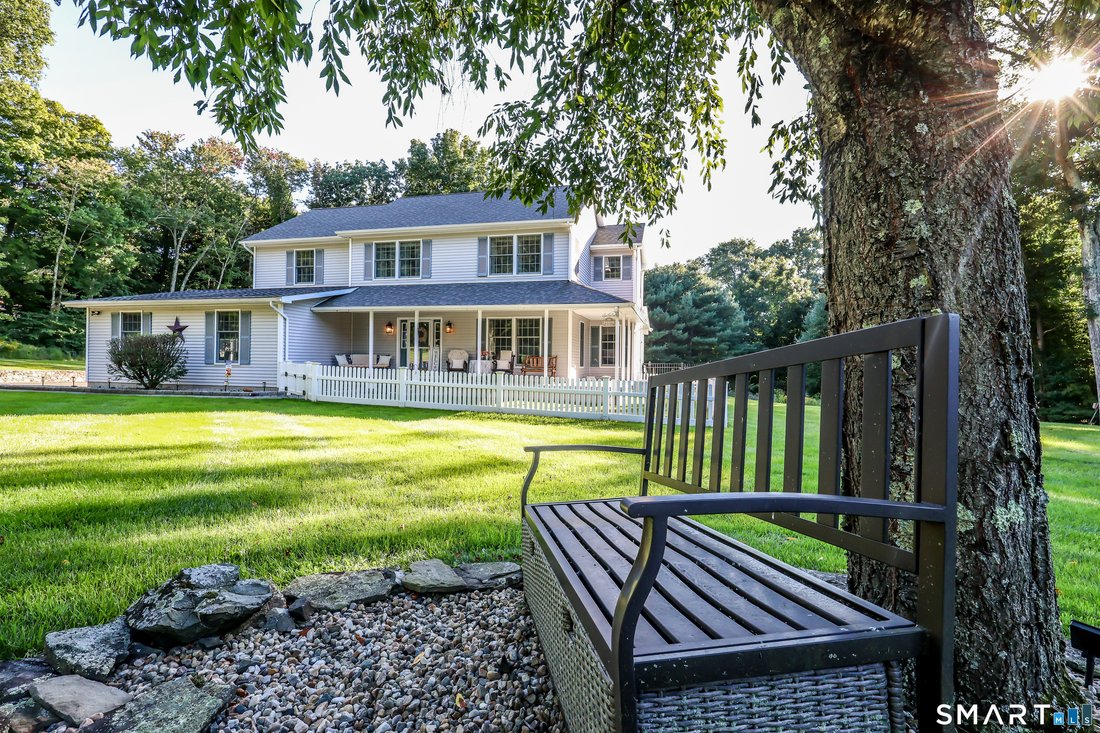 House in Southbury, Connecticut, United States 3 - 18867171