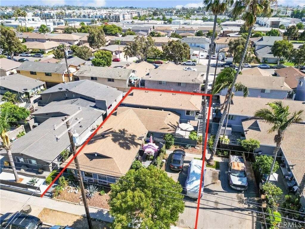 Andere in Costa Mesa, Kalifornien, Vereinigte Staaten 3 - 18866655
